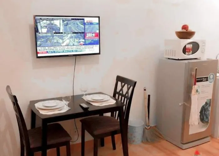 Trees Residences Quezon City P&p Homestay Manila